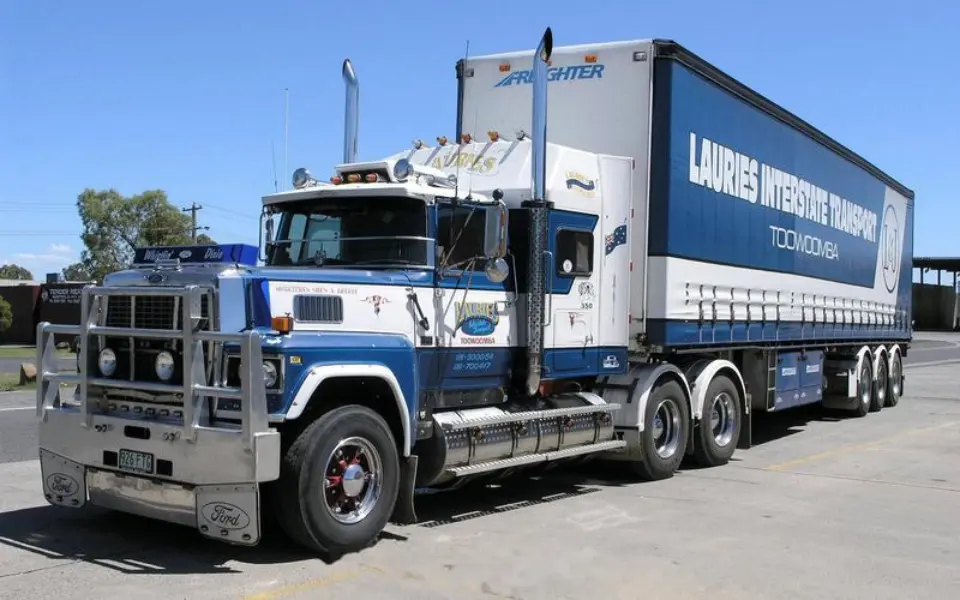 Varför riktar inte husbilar sina avgasrör uppåt?